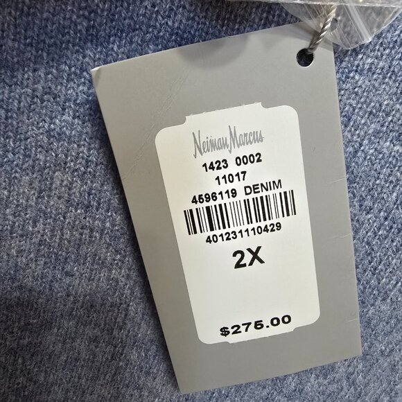 Neiman Marcus Women's Plus Size 2X Cashmere Blue Denim Long Sleeve Sweater NWT - Picture 4 of 5